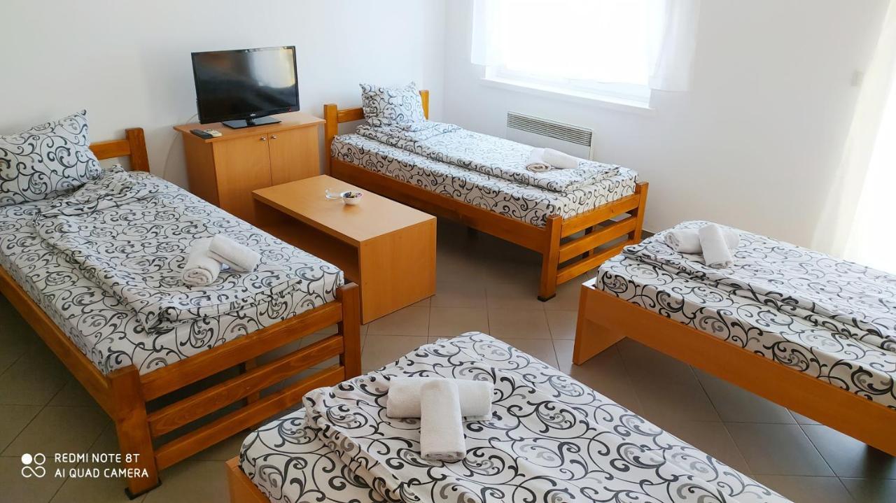 Apartmani - Vila Kovilje Banja Koviljaca Bagian luar foto