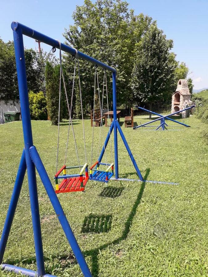 Apartmani - Vila Kovilje Banja Koviljaca Bagian luar foto